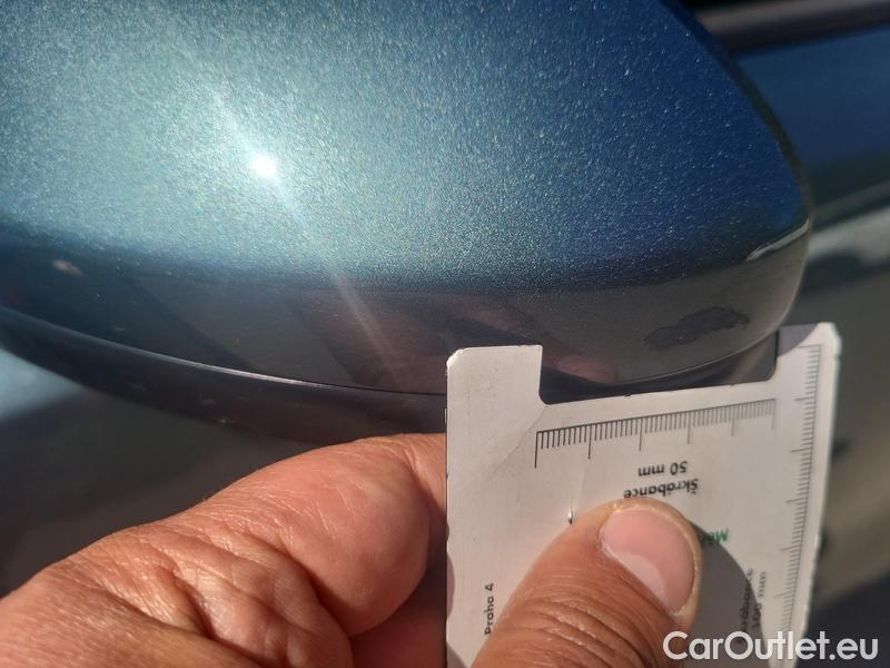  KIA  Cee'd Xceed (2019) Ceed SW 1.5 T-GDI 118 Spin AT #2