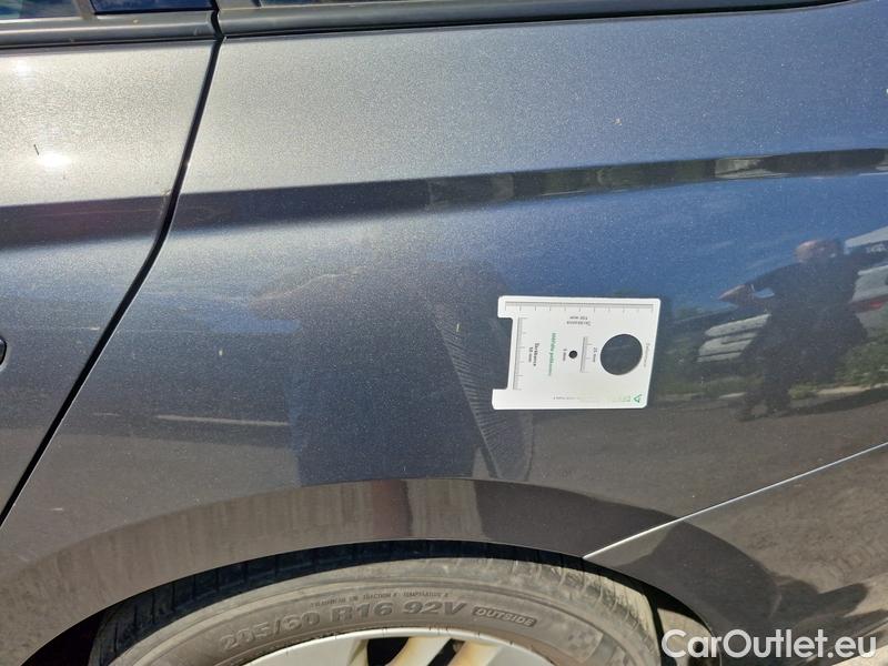  Skoda  Octavia  Combi (NX3)(2020) Oct.Combi 1.5TSI 110 Ambition #9