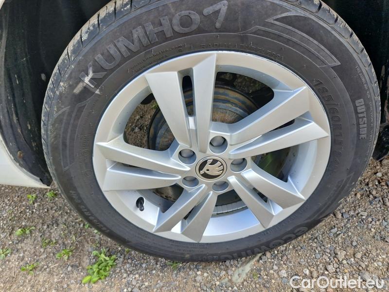  Skoda  Fabia  Combi (2015) Com.1.0TSI 70 Ambition 5d #8