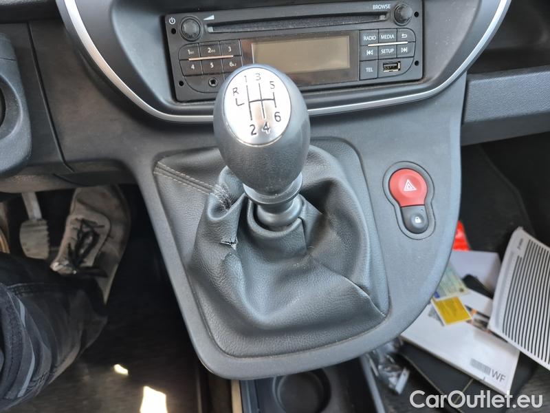  Renault  Kangoo  2 (2008)  1.5BdCi 95 Zen 5d #26