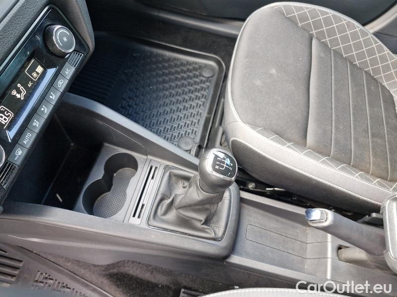  Skoda  Fabia  Combi (2015) Com.1.0TSI 70 Ambition 5d #22