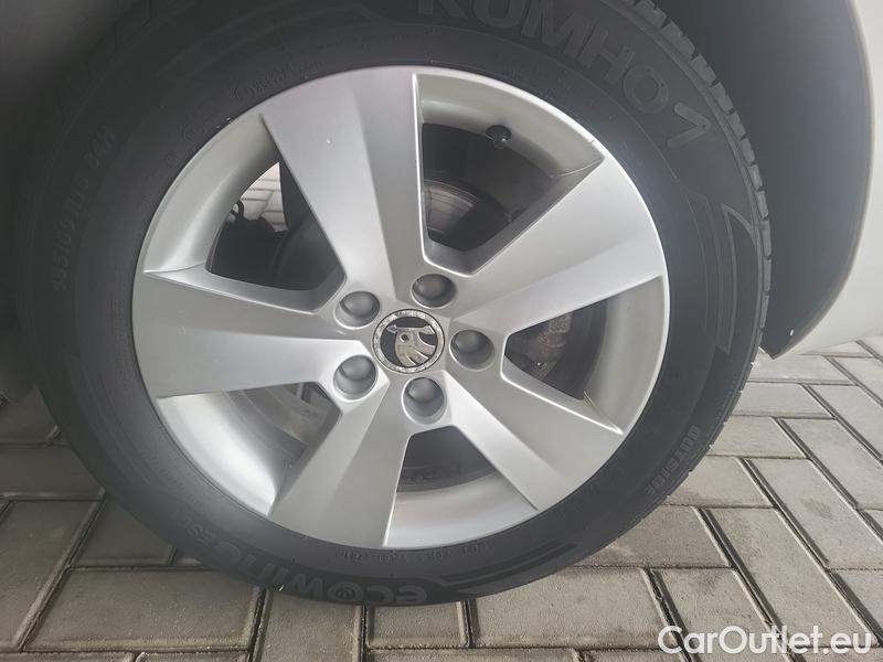  Skoda  Fabia  Combi (2015)  Com 1.0TSI 81 Ambition #6