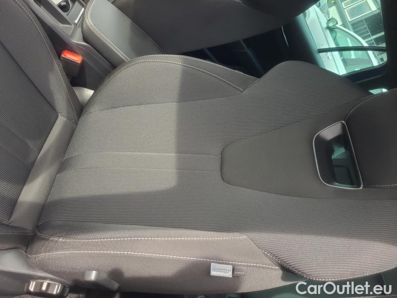 Skoda  Octavia  Combi (NX3)(2020) Oct.C.2.0TDI 110 Sportline  AT #7
