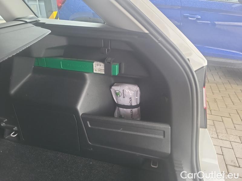  Skoda  Fabia  Combi (2015)  Com 1.0TSI 81 Ambition #10