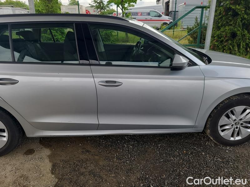  Skoda  Octavia  Combi (NX3)(2020) Oct.C.2.0TDI 110 4x4 Ambit AT #25