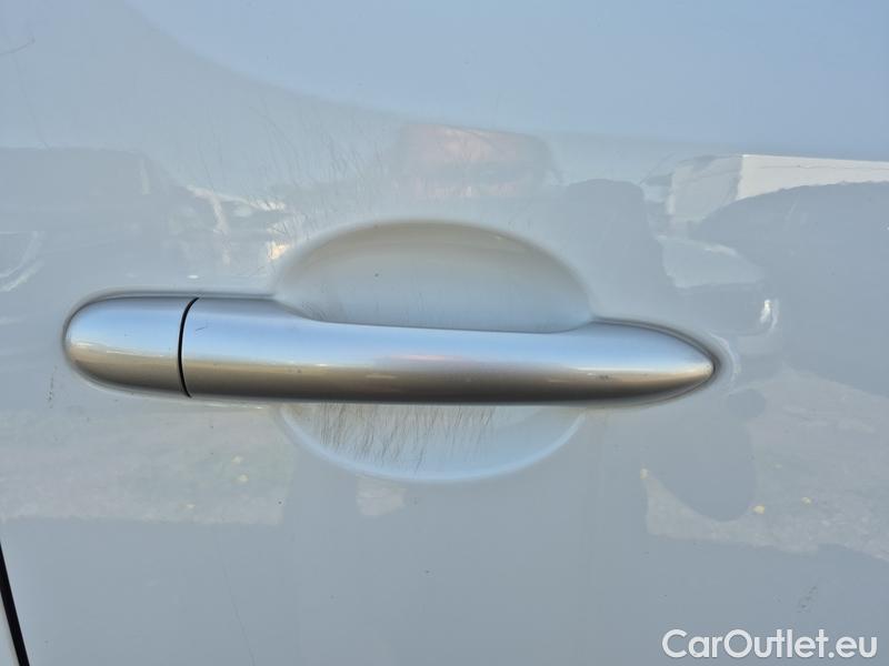  Renault  Kangoo  2 (2008)  1.5BdCi 95 Zen 5d #31