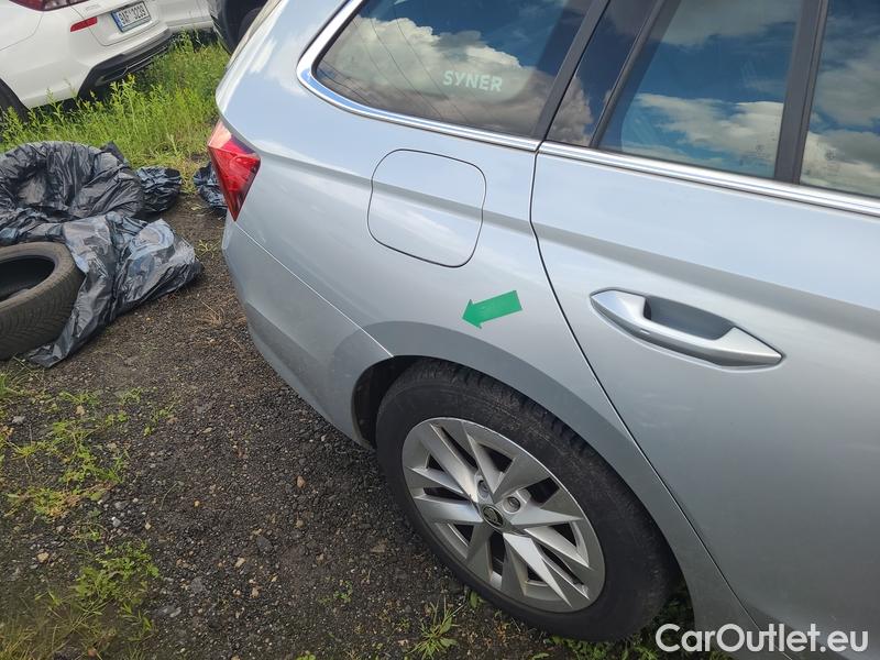  Skoda  Octavia  Lim. (NX3)(2020) Oct.Combi 1.5TSI 110 Style #13