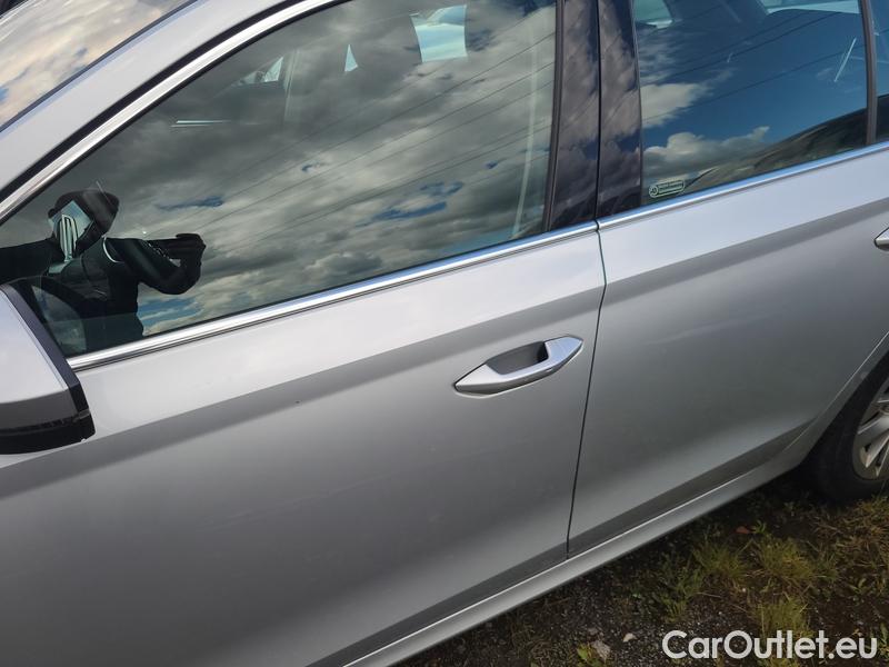  Skoda  Octavia  Lim. (NX3)(2020) Oct.Combi 1.5TSI 110 Style #5