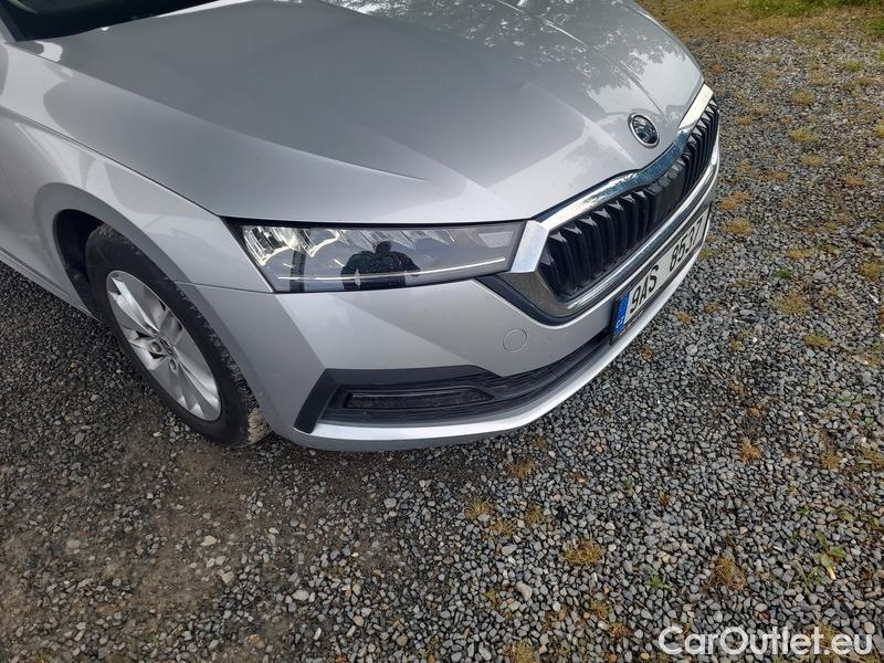  Skoda  Octavia  Combi (NX3)(2020) Oct.C.2.0TDI 110 4x4 Ambit AT #1