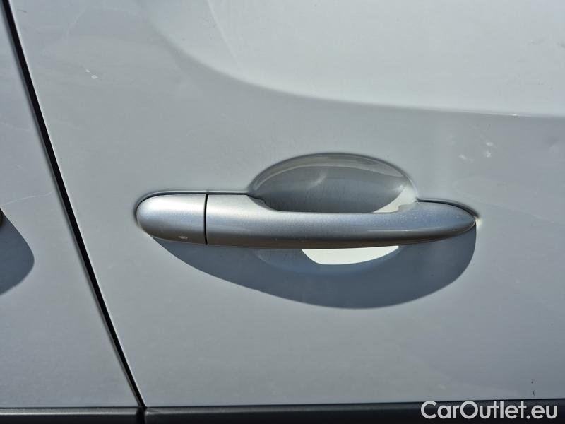 Renault  Kangoo  2 (2008)  1.5BdCi 95 Zen 5d #27