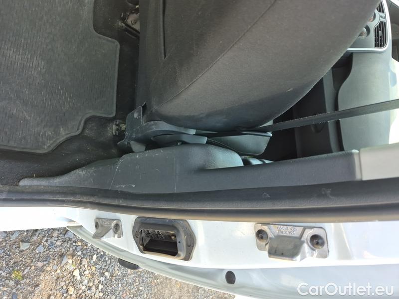  Renault  Kangoo  2 (2008)  1.5BdCi 95 Zen 5d #20