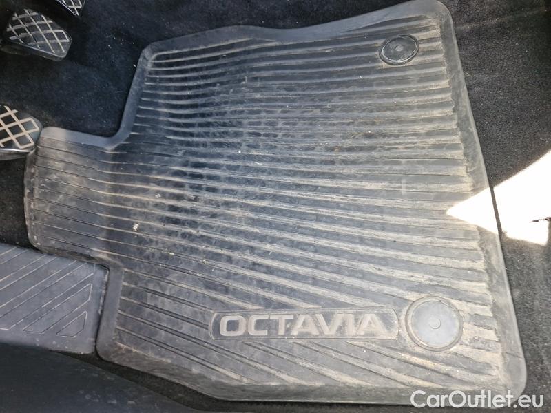  Skoda  Octavia  Combi (NX3)(2020) Oct.Combi 1.5TSI 110 Ambition #5