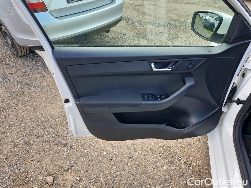  Skoda  Fabia  Combi (2015) Com.1.0TSI 70 Ambition 5d #18