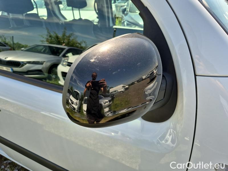  Renault  Kangoo  2 (2008)  1.5BdCi 95 Zen 5d #10