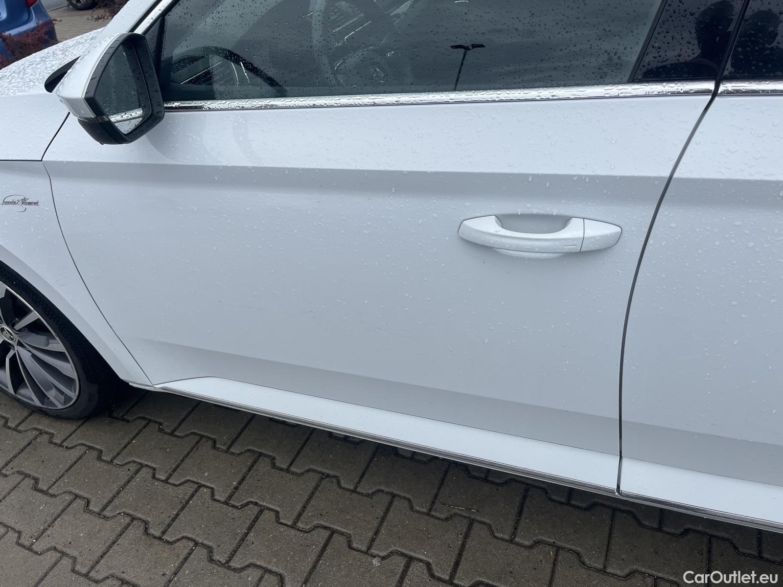  Skoda  Superb  Combi (N25) (2023) Supe.2.0TDI 147 L&K 4x4 Aut #3