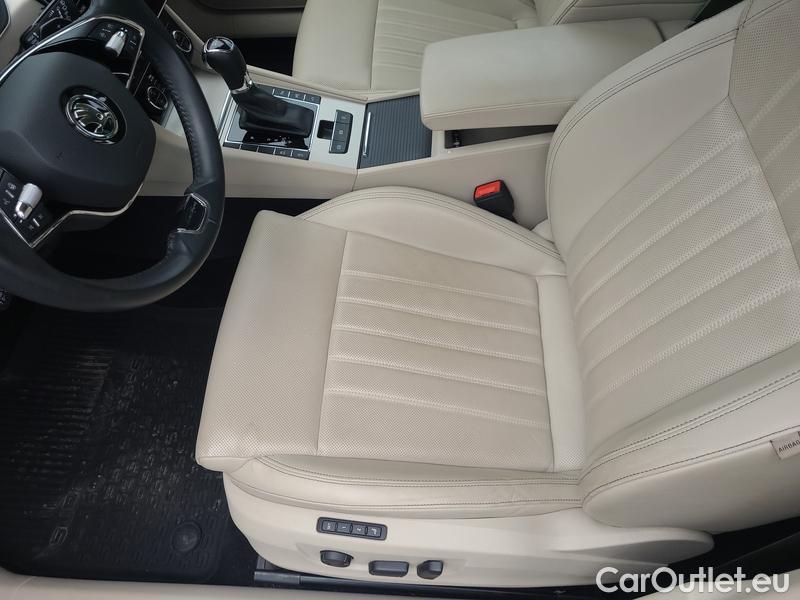  Skoda  Superb  Combi (3V5)(2015) Sup.C.FL2.0TDI 110 L&K AT #9