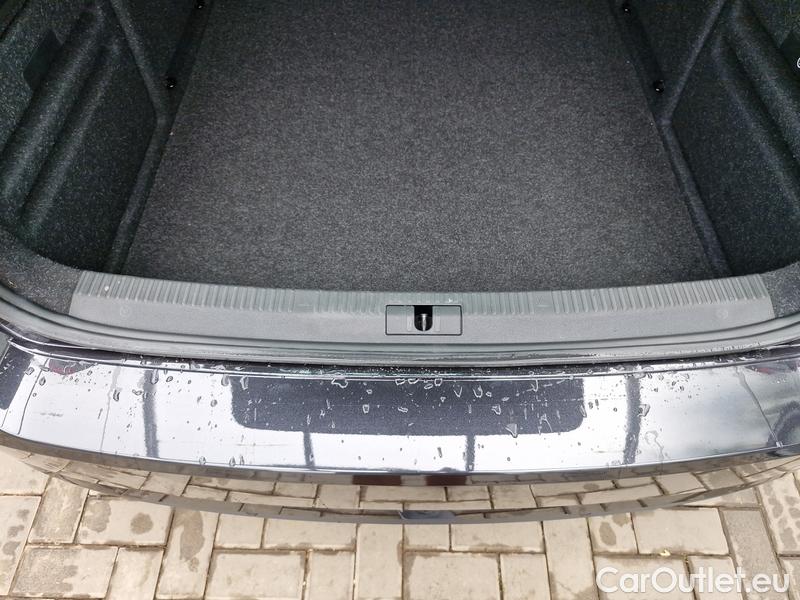  Skoda  Superb  (3V3)(2015) Supe.2.0TDI 147 Style 4x4 Aut #10