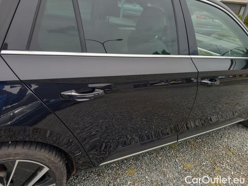  Skoda  Superb  Combi (3V5)(2015) Sup.C.FL2.0TDI 110 L&K AT #25