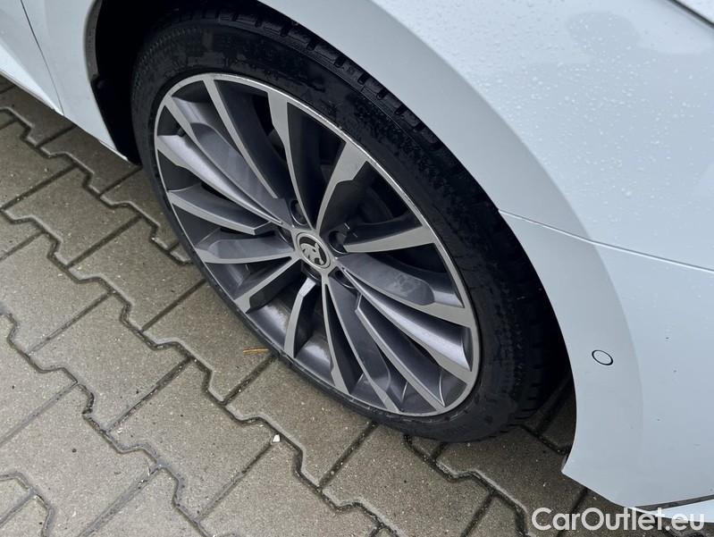  Skoda  Superb  Combi (N25) (2023) Supe.2.0TDI 147 L&K 4x4 Aut #14