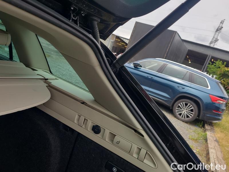  Skoda  Superb  Combi (3V5)(2015) Sup.C.FL2.0TDI 110 L&K AT #21
