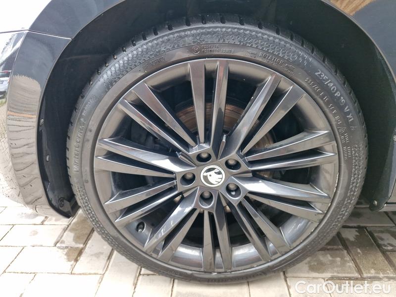  Skoda  Superb  (3V3)(2015) Supe.2.0TDI 147 Style 4x4 Aut #2