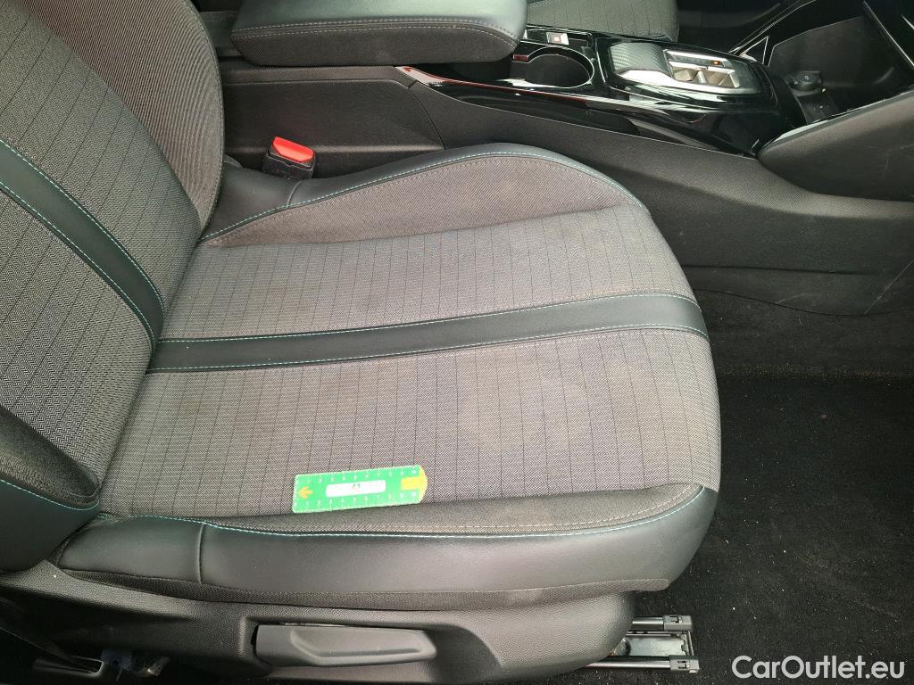  Peugeot  2008  Allure 1.5 HDi 130CV BVA8 E6d #30