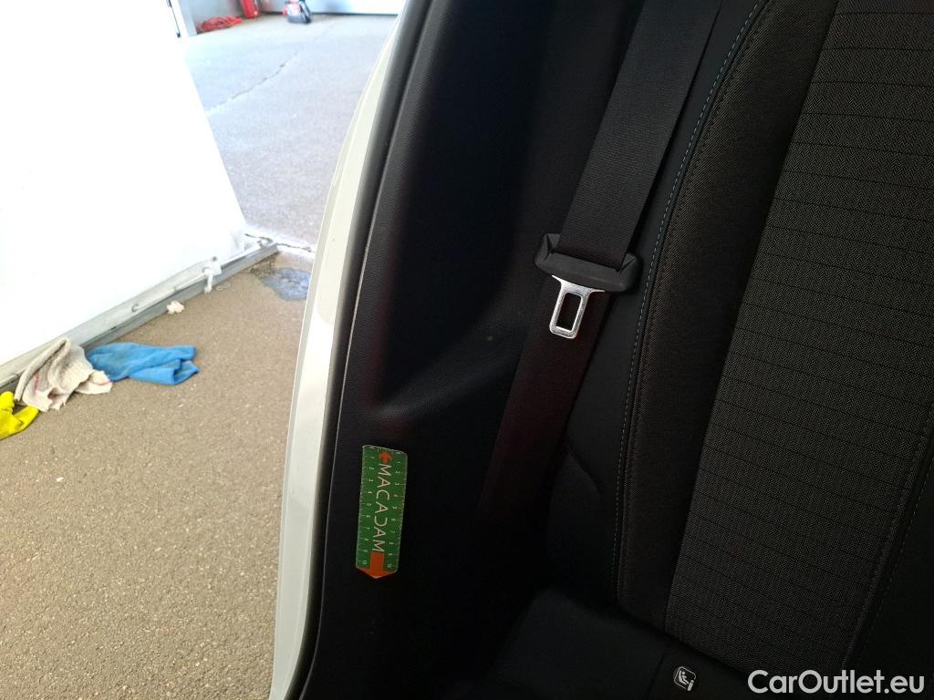  Peugeot  208  Allure Pack 1.2 PureTech 100CV BVM6 E6d #22