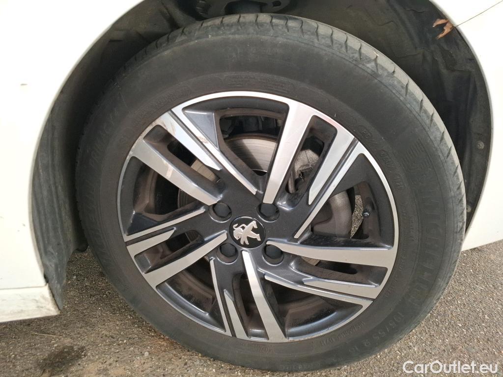  Peugeot  208  Allure Pack 1.2 PureTech 100CV BVM6 E6d #6