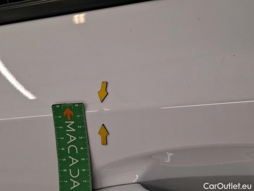  Peugeot  208  Allure Pack 1.2 PureTech 100CV BVM6 E6d #40