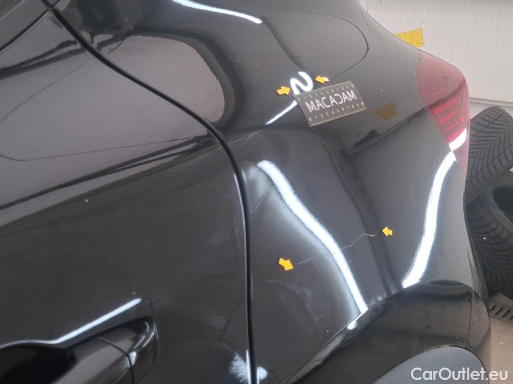  Renault  Captur RENAULT  / 2019 / 5P / SUV Business TCe 140 EDC FAP -21 #52