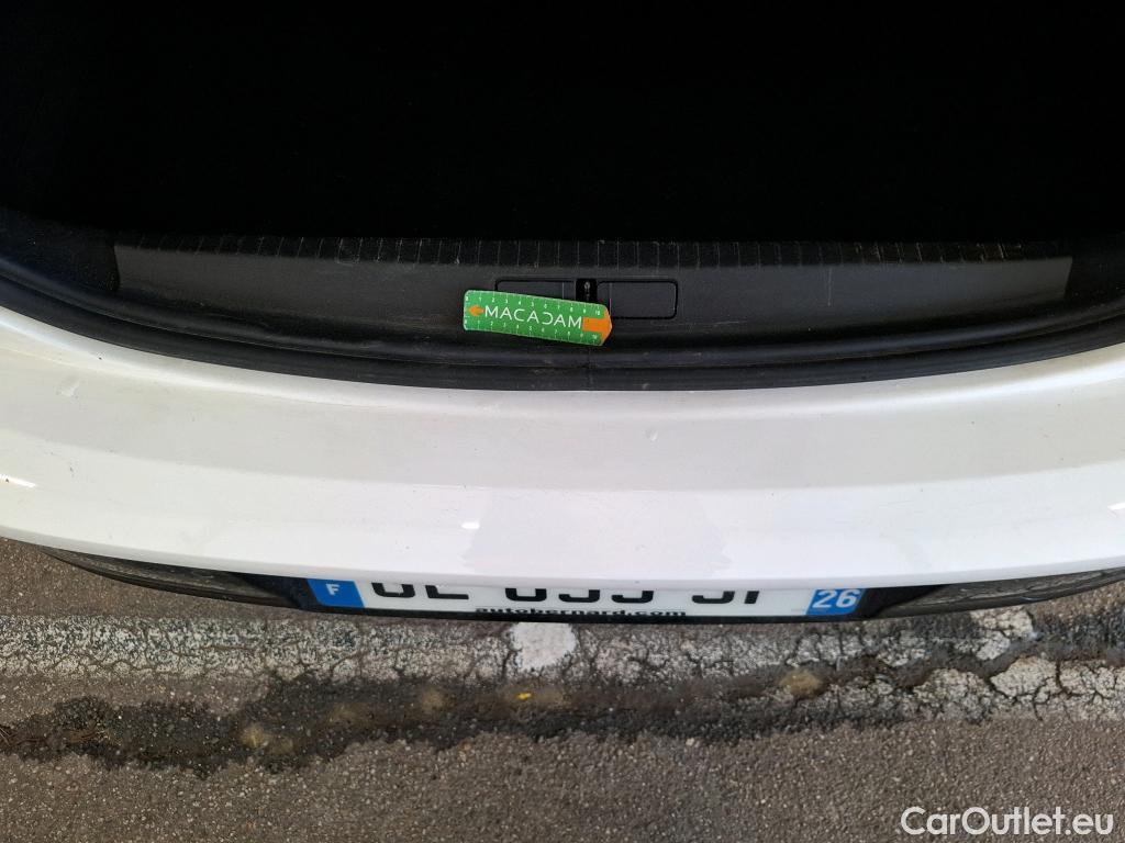  Peugeot  208  Allure Pack 1.2 PureTech 100CV BVM6 E6d #52