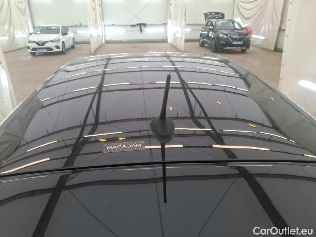  Renault  Captur RENAULT  / 2019 / 5P / SUV Business TCe 140 EDC FAP -21 #1