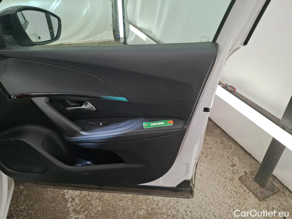  Peugeot  2008  Allure 1.5 HDi 130CV BVA8 E6d #22