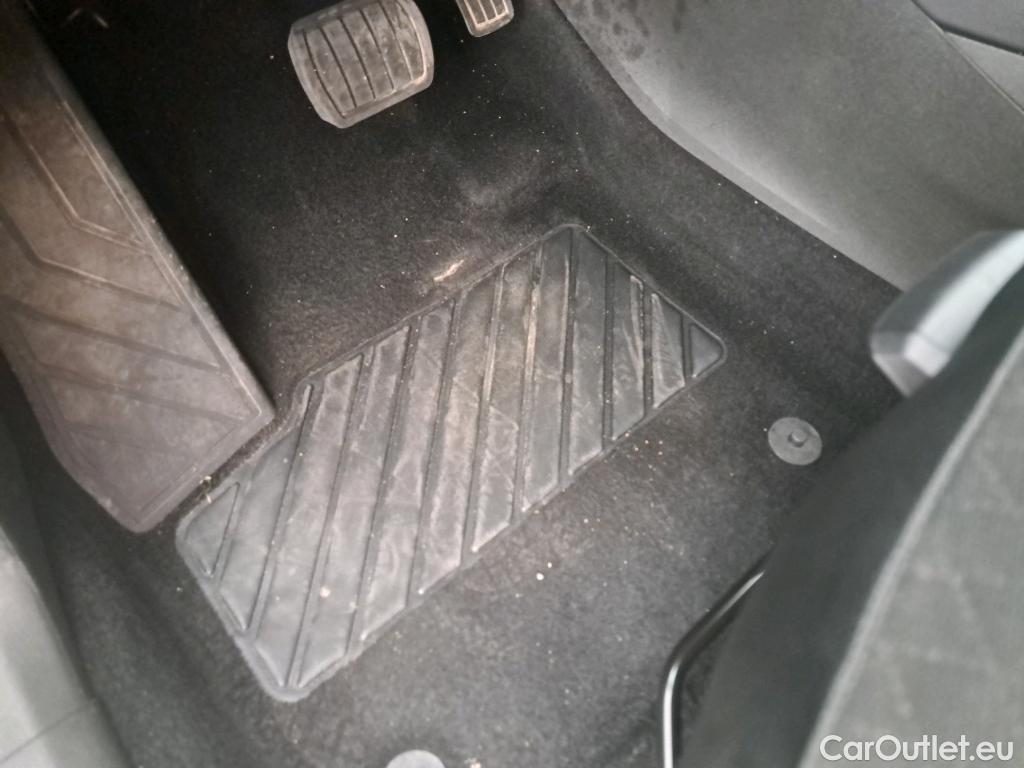  Opel   Grandland X Grandland X Business Elegance 1.5 130CV BVA8 E6d #4