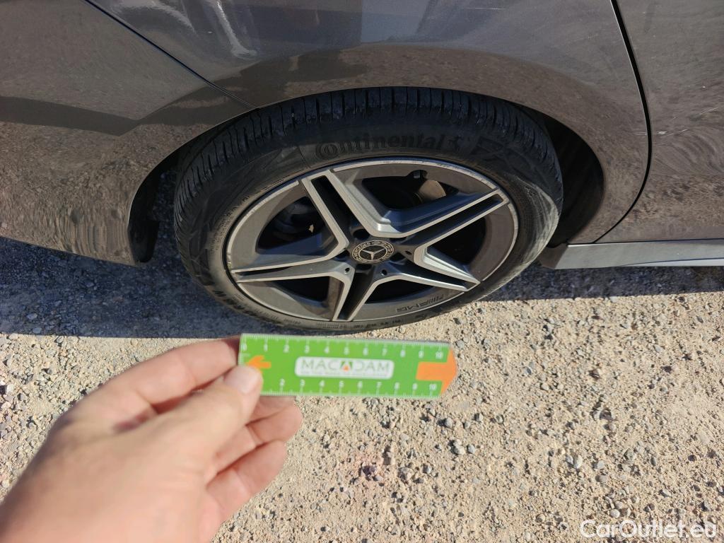  Mercedes  CLA-Klasse MERCEDES-BENZ CLA / 2019 / 4P / coupé CLA 200 D DCT #5