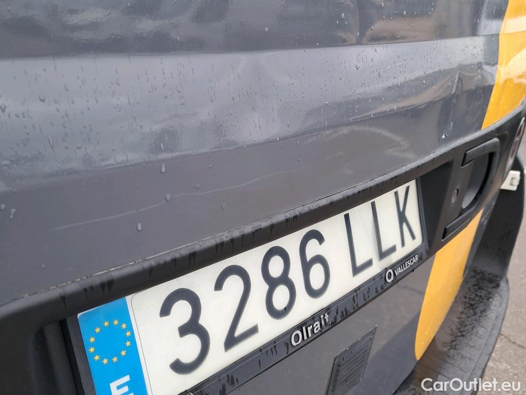  Fiat  Doblo FIAT Doblò Cargo/2015/3P/furgón derivado de turismo Cargo Base Plus 1.3 Mjet 59kW (80CV) #8