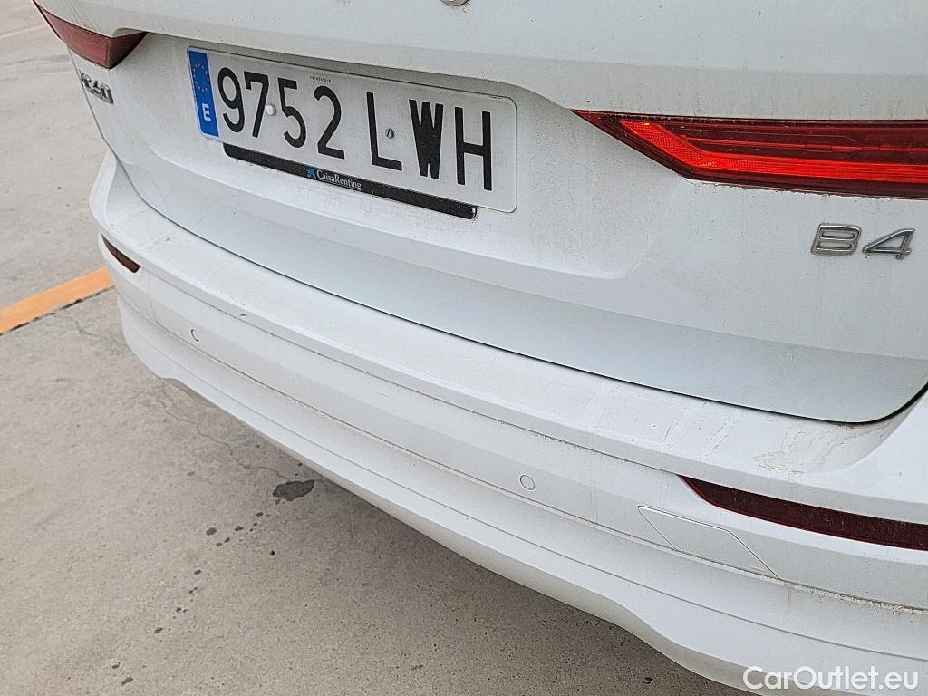  Volvo  XC60 VOLVO  / 2017 / 5P / todoterreno 2.0 B4 D Momentum Pro Auto #24
