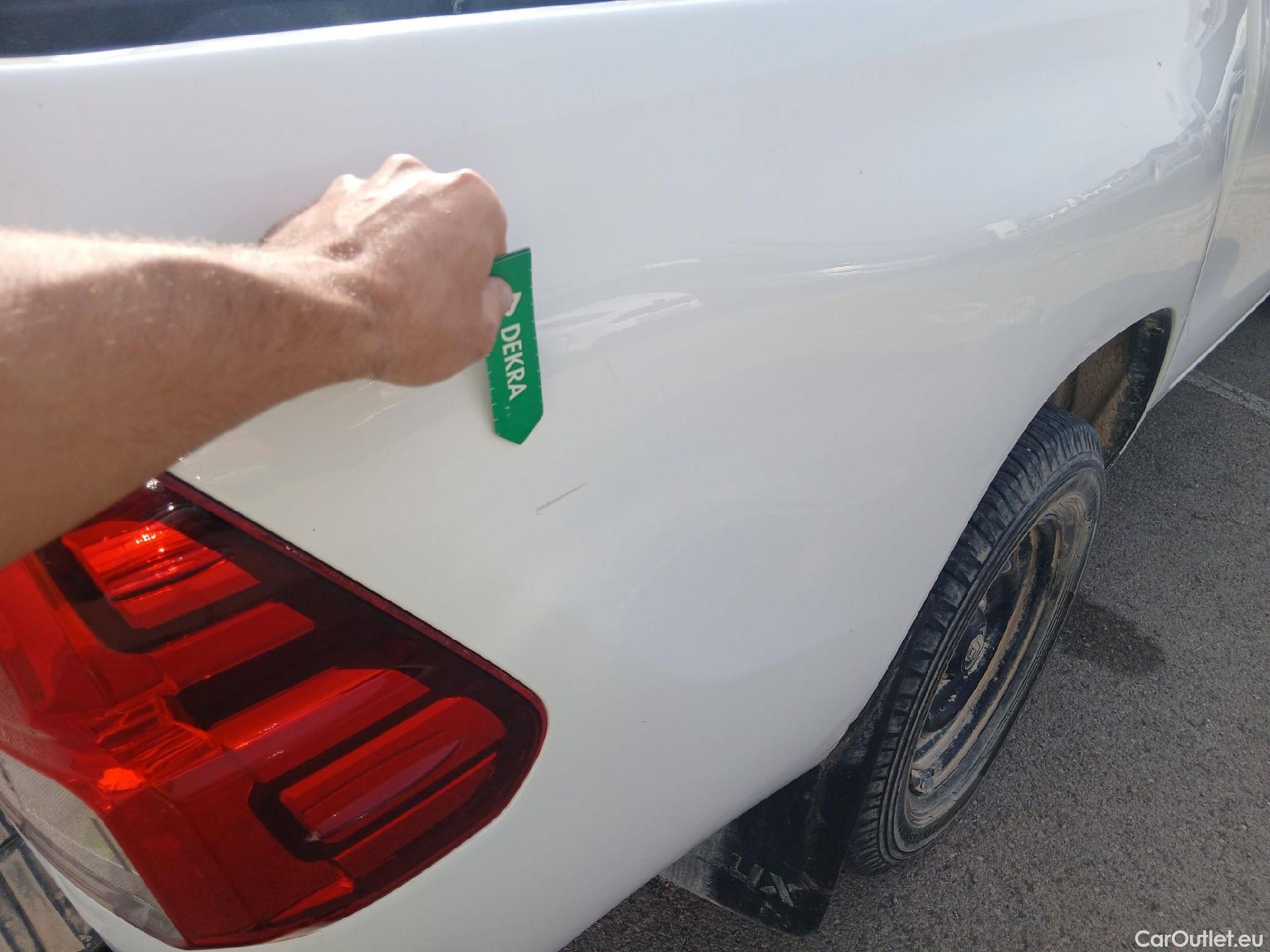  Toyota  Hilux TOYOTA  / 2020 / 4P / pickup 2.4 D-4D Cabina Doble GX #30