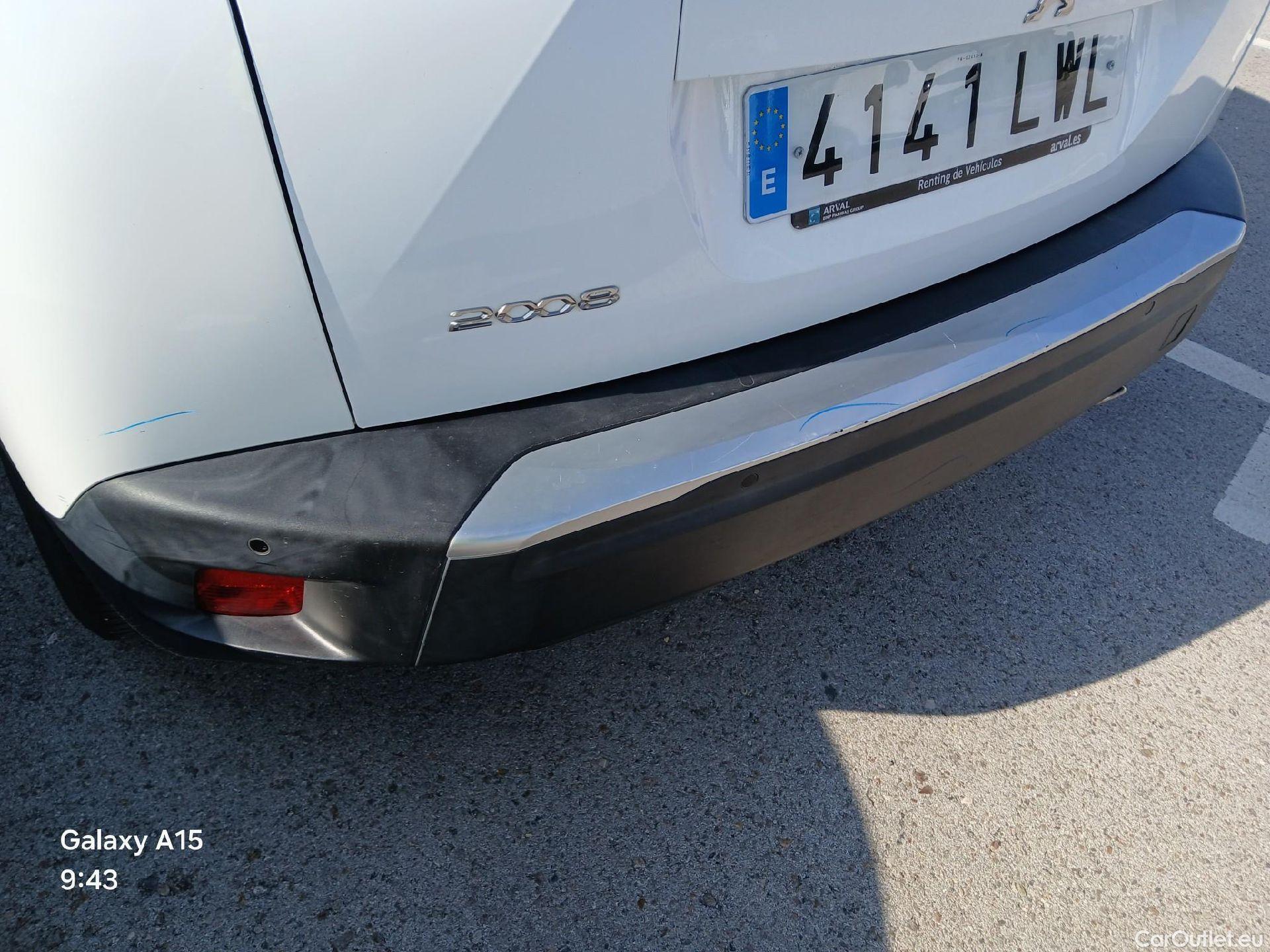  Peugeot  2008 PEUGEOT  / 2019 / 5P / todoterreno Active BlueHDI 81kW (110CV) #10