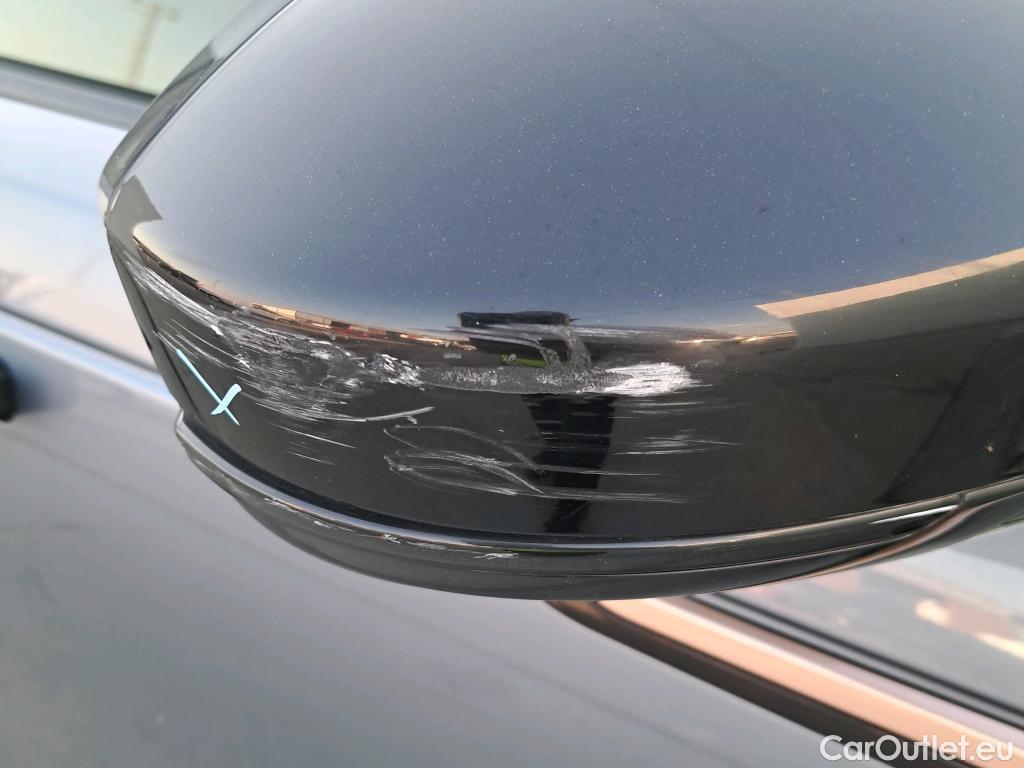  Land Rover  Range Rover LAND ROVER  Velar / 2017 / 5P / todoterreno 2.0 D180 132kW R-Dynamic 4WD Auto #26