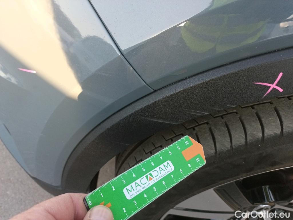  Volvo  XC 40 VOLVO XC40 / 2017 / 5P / todoterreno 1.5 T5 Twin Recharge R-Design Auto #16