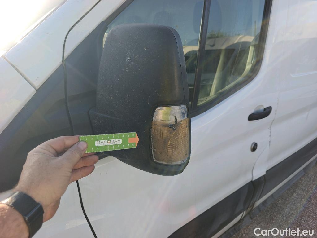  Ford  Transit FORD  / 2013 / 4P / furgón 350 96kW L3H2 Van Trend FWD #46