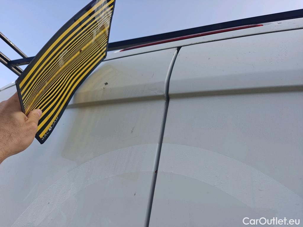  Ford  Transit FORD  / 2013 / 4P / furgón 350 96kW L3H2 Van Trend FWD #24