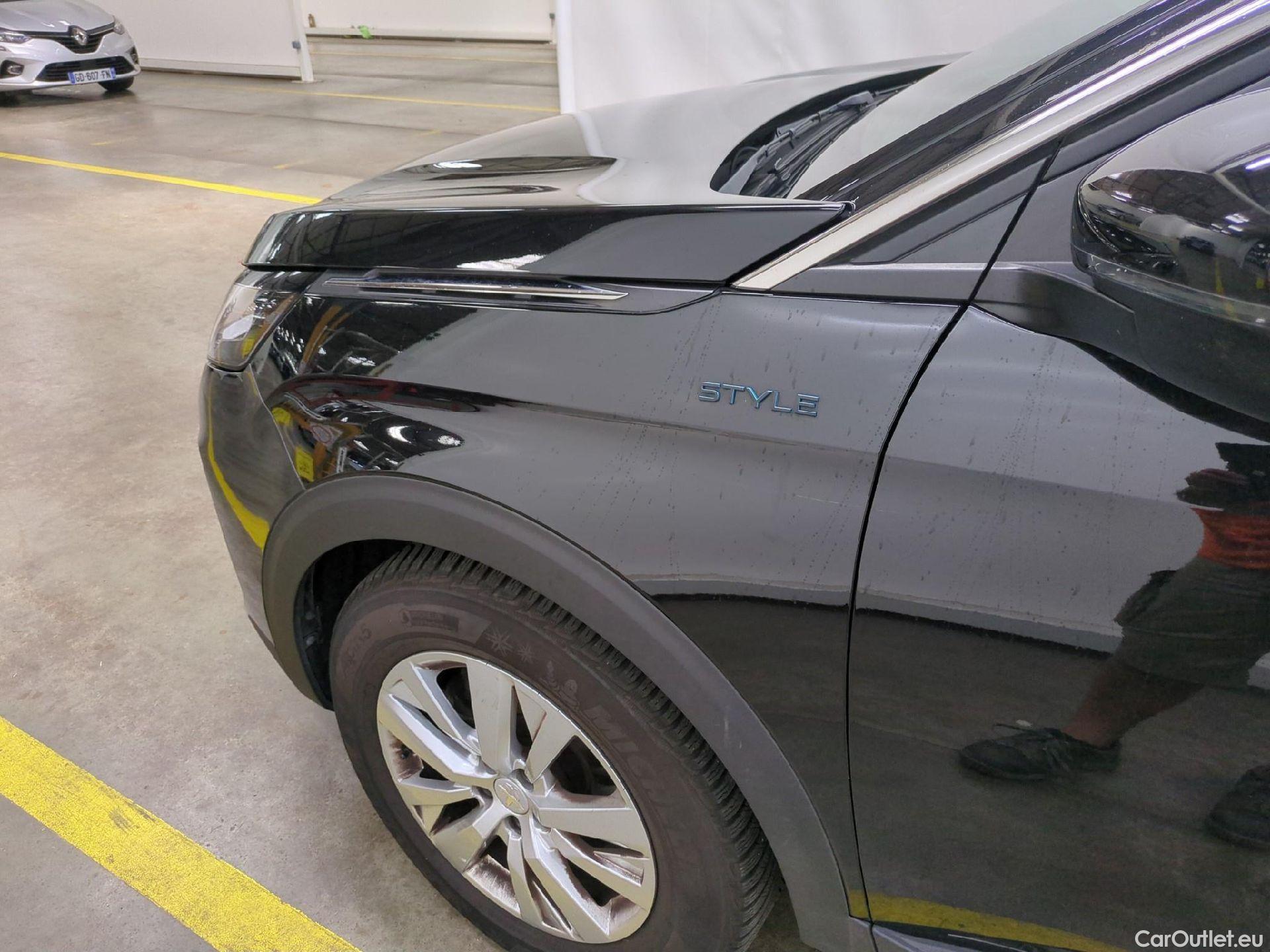  Peugeot  3008  II Style 1.2 PureTech 130CV BVA8 E6d #21