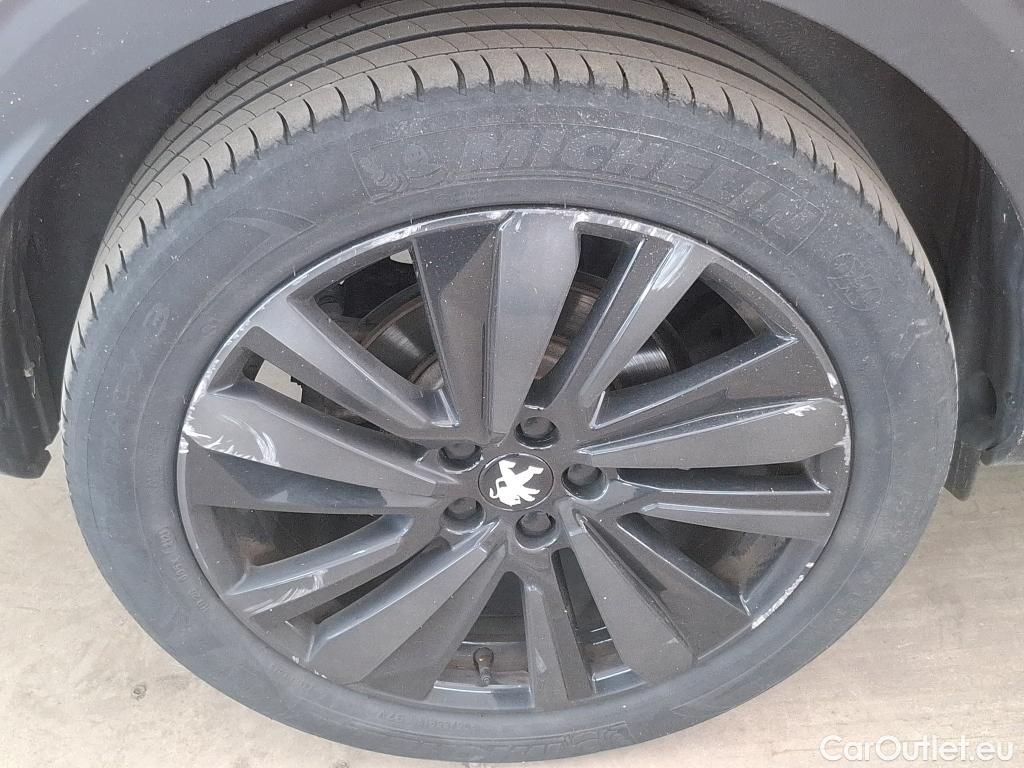  Peugeot  3008  GT 1.2 PureTech 130CV BVA8 E6d #42
