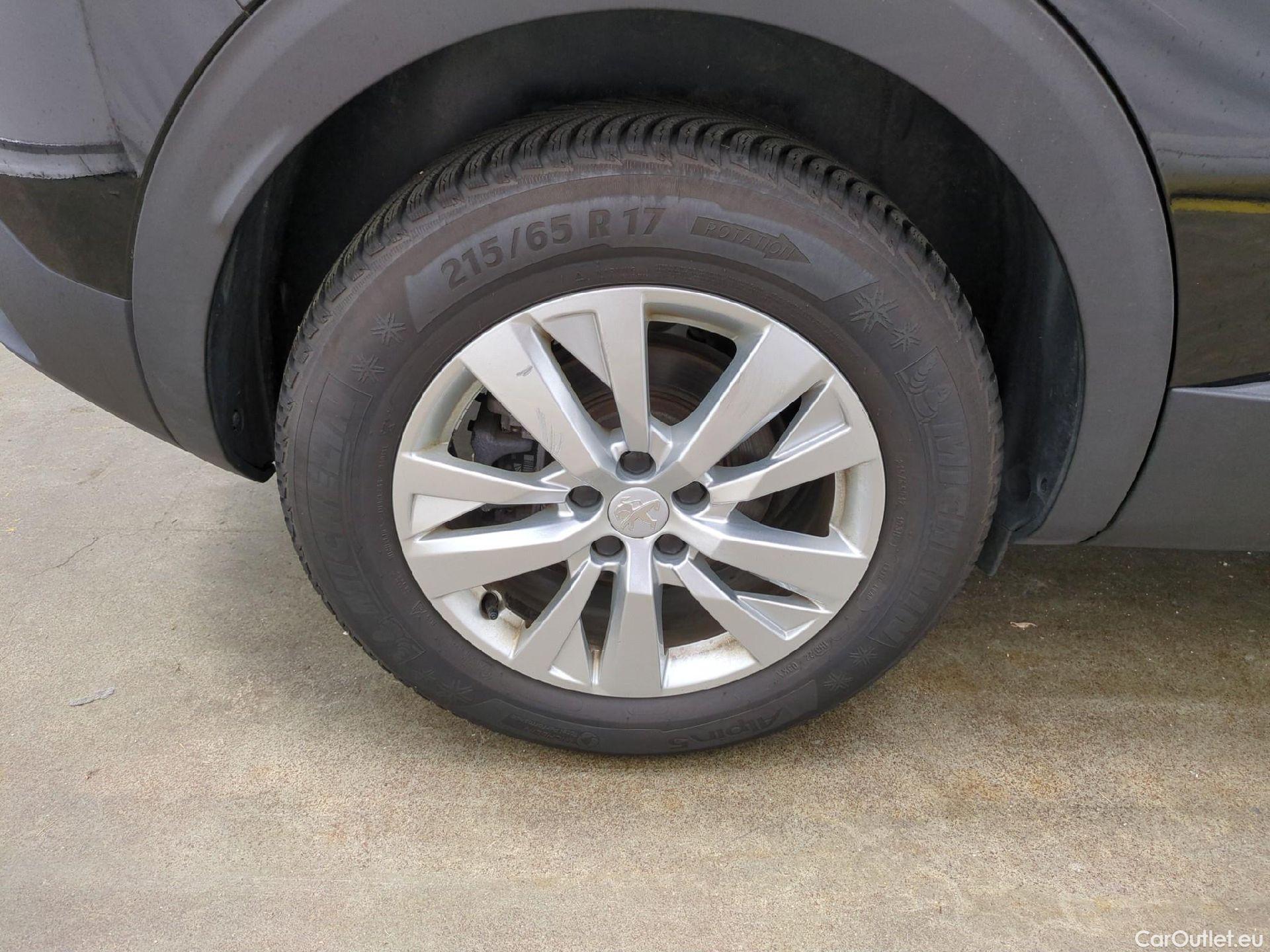  Peugeot  3008  II Style 1.2 PureTech 130CV BVA8 E6d #5