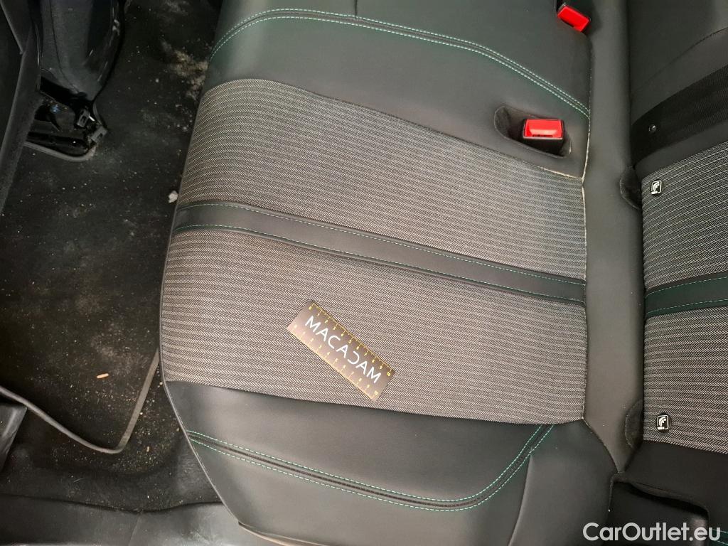  Peugeot  3008 PEUGEOT  2020 5P SUV 16 HYBRID 225 EEAT8 Allure Pack #60