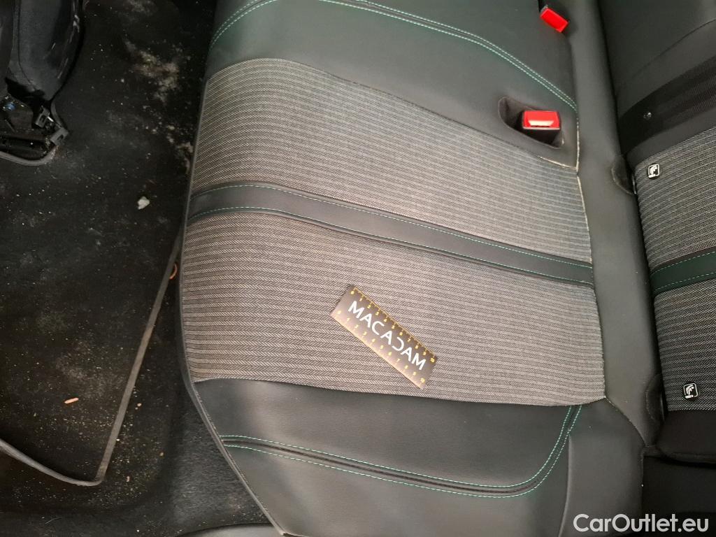  Peugeot  3008 PEUGEOT  2020 5P SUV 16 HYBRID 225 EEAT8 Allure Pack #61