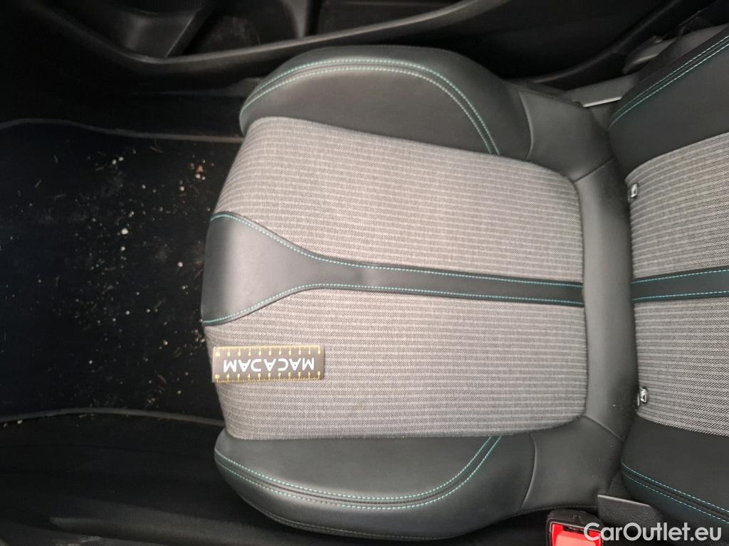  Peugeot  3008 PEUGEOT  2020 5P SUV 16 HYBRID 225 EEAT8 Allure Pack #66