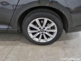  Volkswagen  Passat VOLKSWAGEN  / 2019 / 5P / STATION WAGON VAR. 2.0 TDI SCR EVO 110KW BUSINESS #52